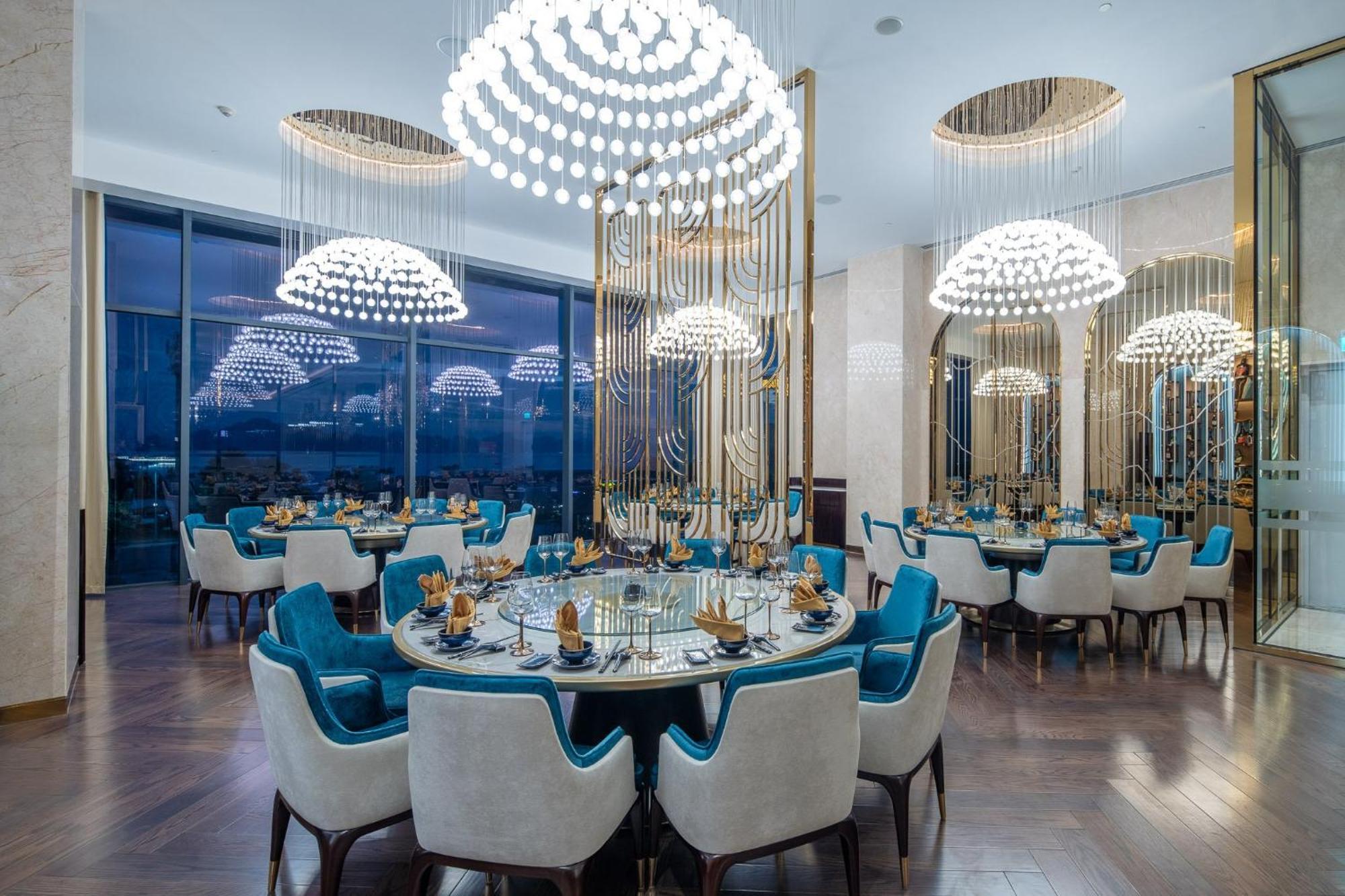 ホテル Radisson Blu Ha Long Bay エクステリア 写真