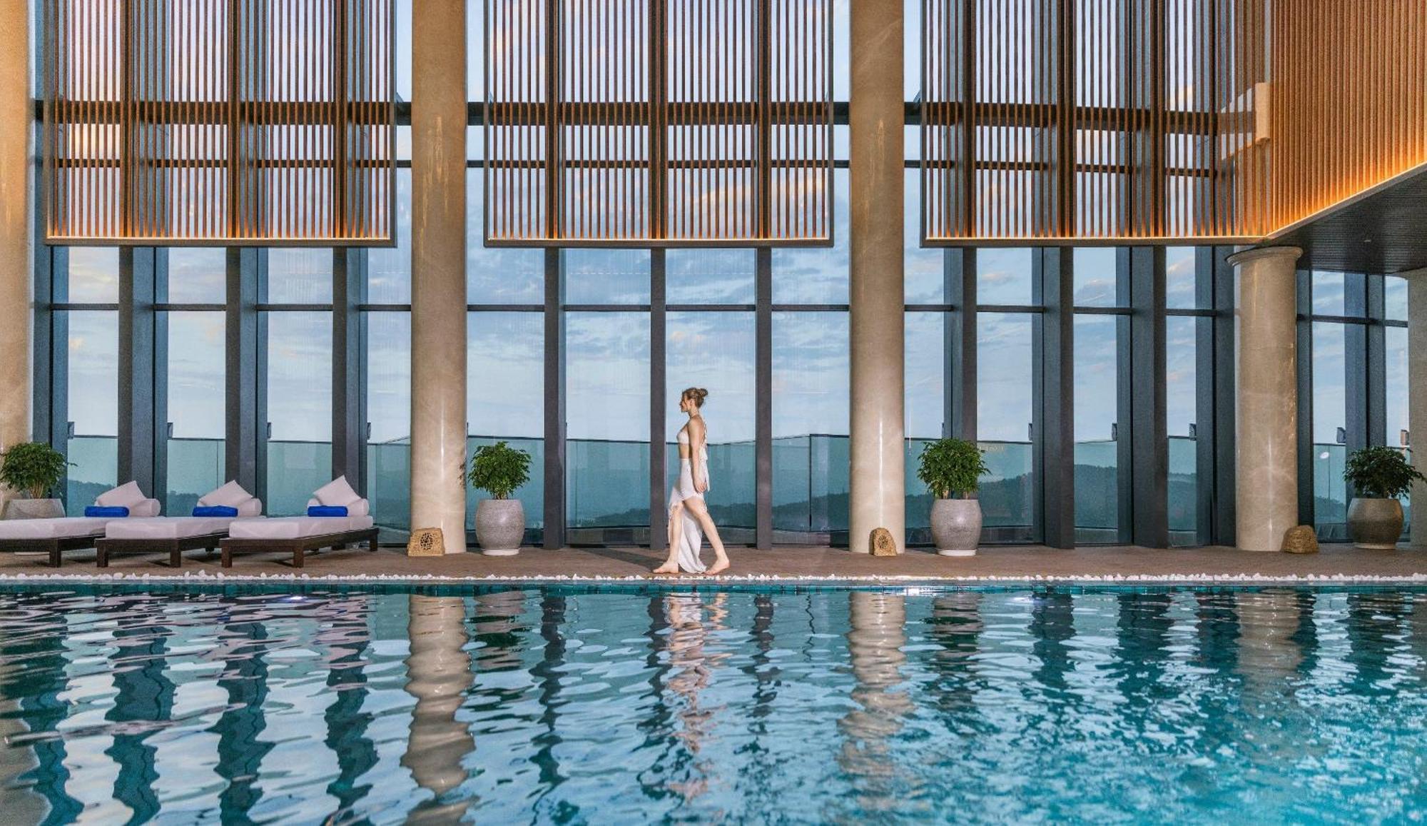 ホテル Radisson Blu Ha Long Bay エクステリア 写真