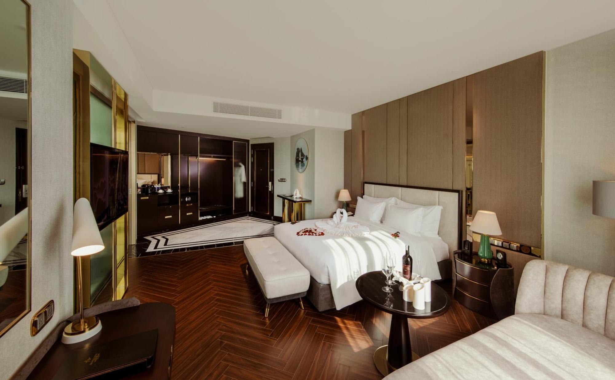 ホテル Radisson Blu Ha Long Bay エクステリア 写真