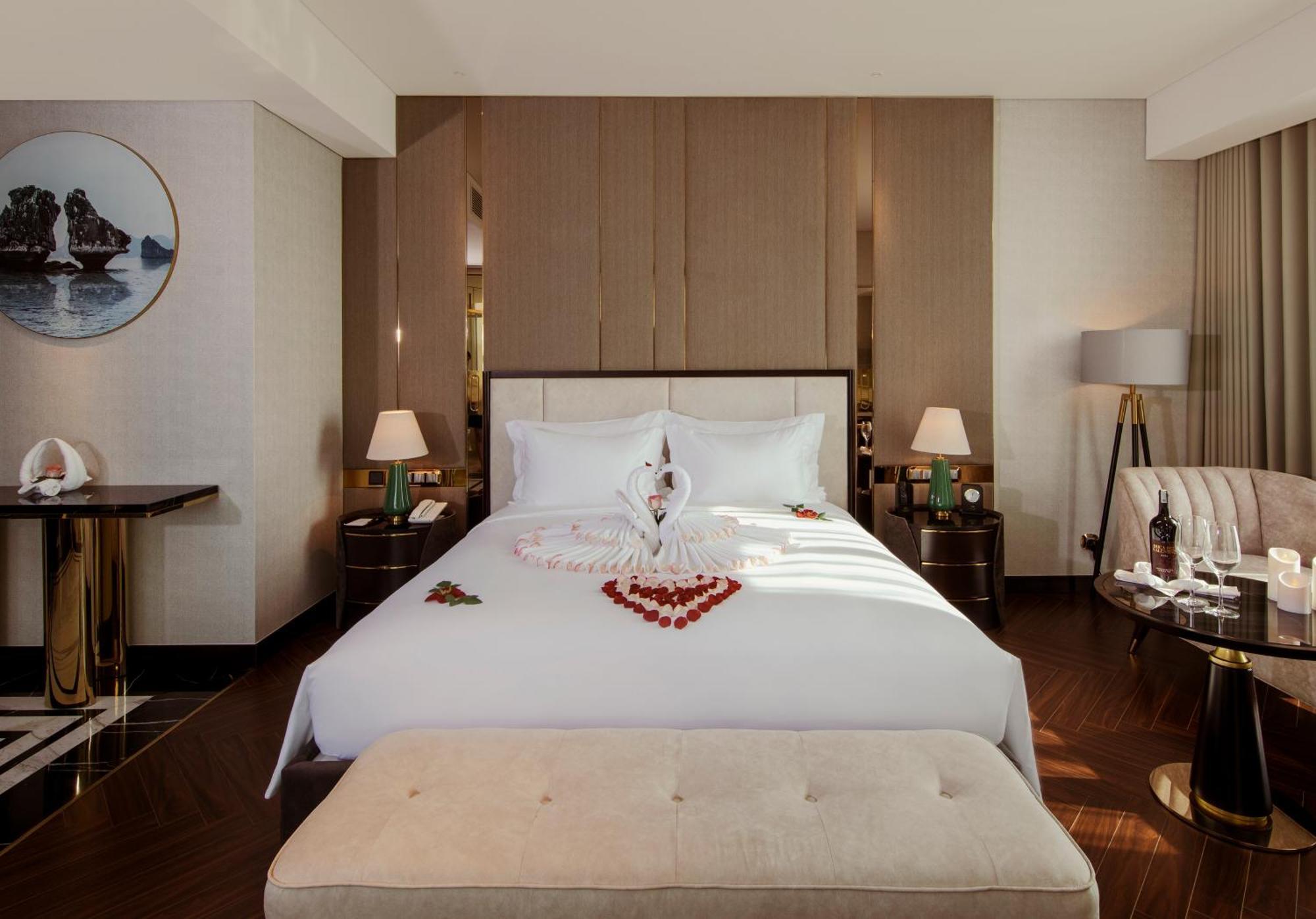 ホテル Radisson Blu Ha Long Bay エクステリア 写真