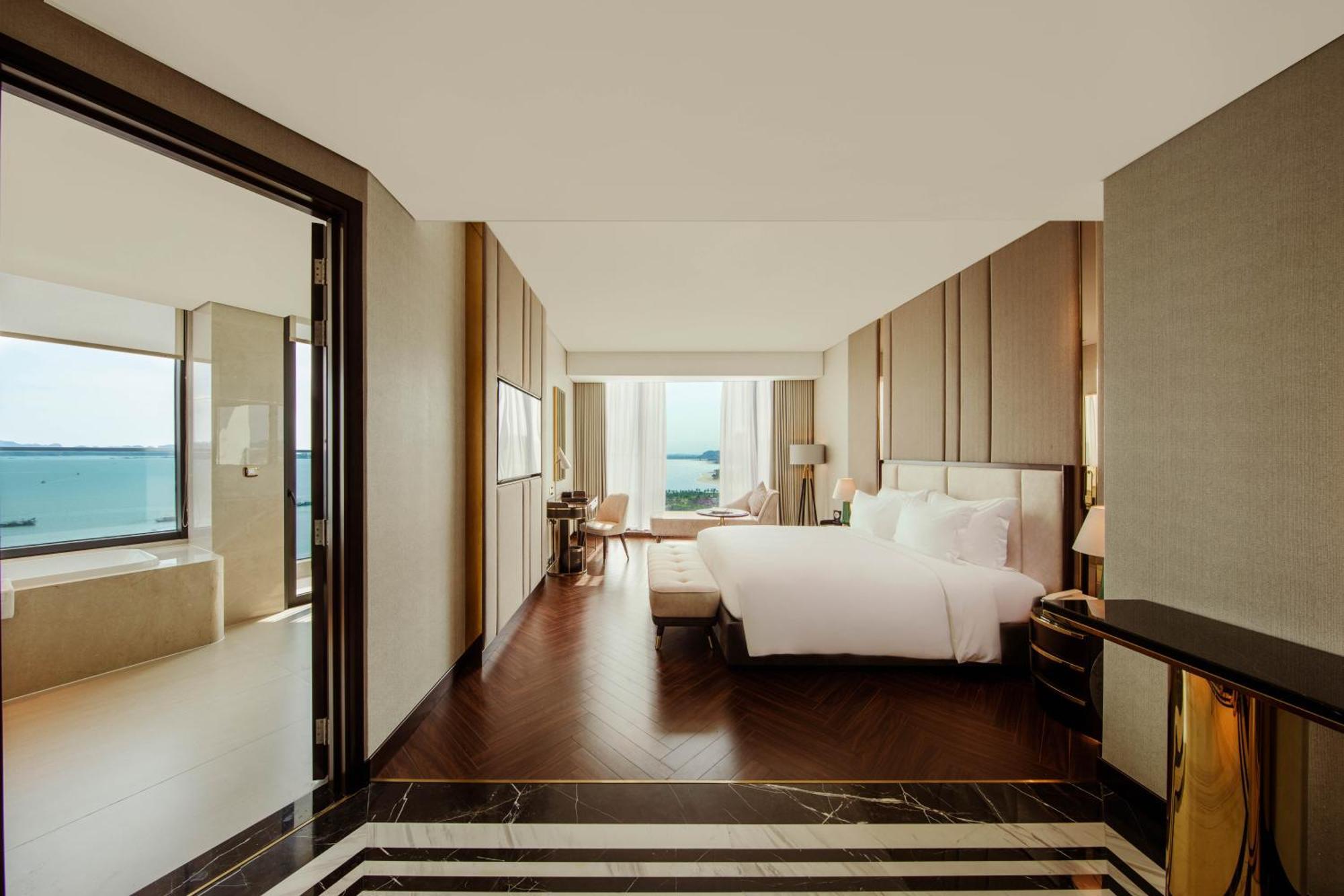 ホテル Radisson Blu Ha Long Bay エクステリア 写真