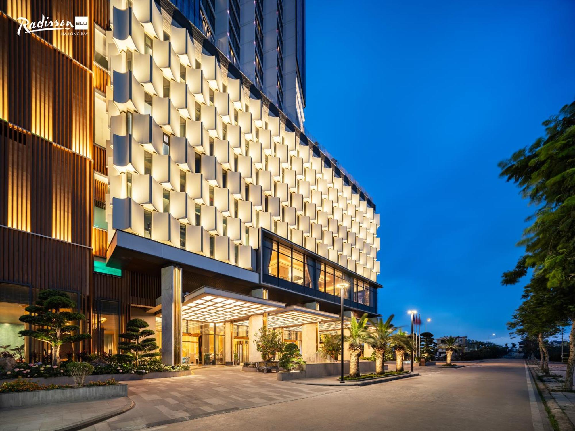 ホテル Radisson Blu Ha Long Bay エクステリア 写真